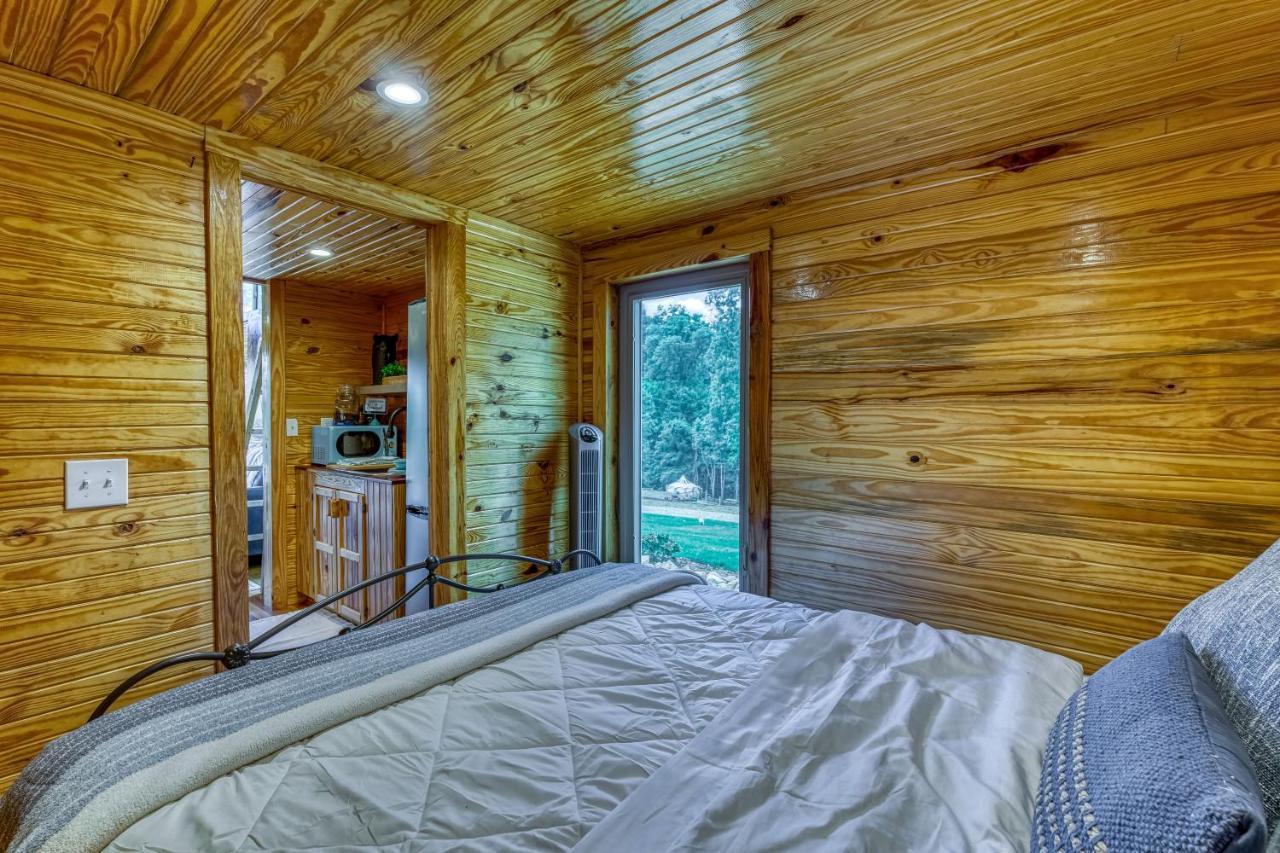 The Gemini-A Dreamy, Waterfront Tiny Cabin Rogersville Exterior foto