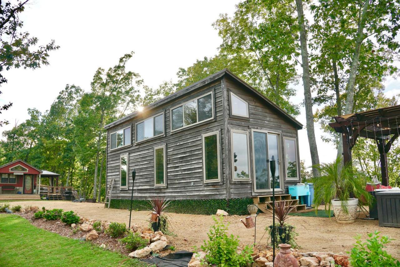 The Gemini-A Dreamy, Waterfront Tiny Cabin Rogersville Exterior foto